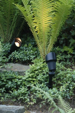 Garden Lights LED Tuinspot Focus Plus Smart -LuxForm Winkel 3151011 s1 Focus 1