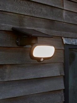 Luxform Intelligent Solar Montevideo 500 Lumen Security Light -LuxForm Winkel 8719099291078 N