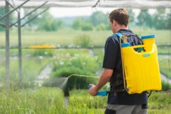 Gloria Pro 1800 - 18 Liter Kunststof + Messing Verlengstuk 50 Cm -LuxForm Winkel csm Pro 1800 Live 3 ffbbc282d9 2