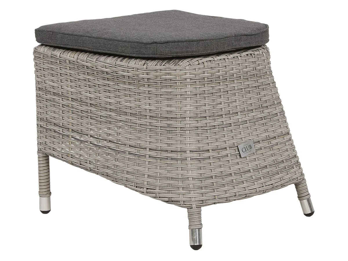 Outdoor Feelings Salvador Hocker 3 Outdoor Feelings Salvador Hocker